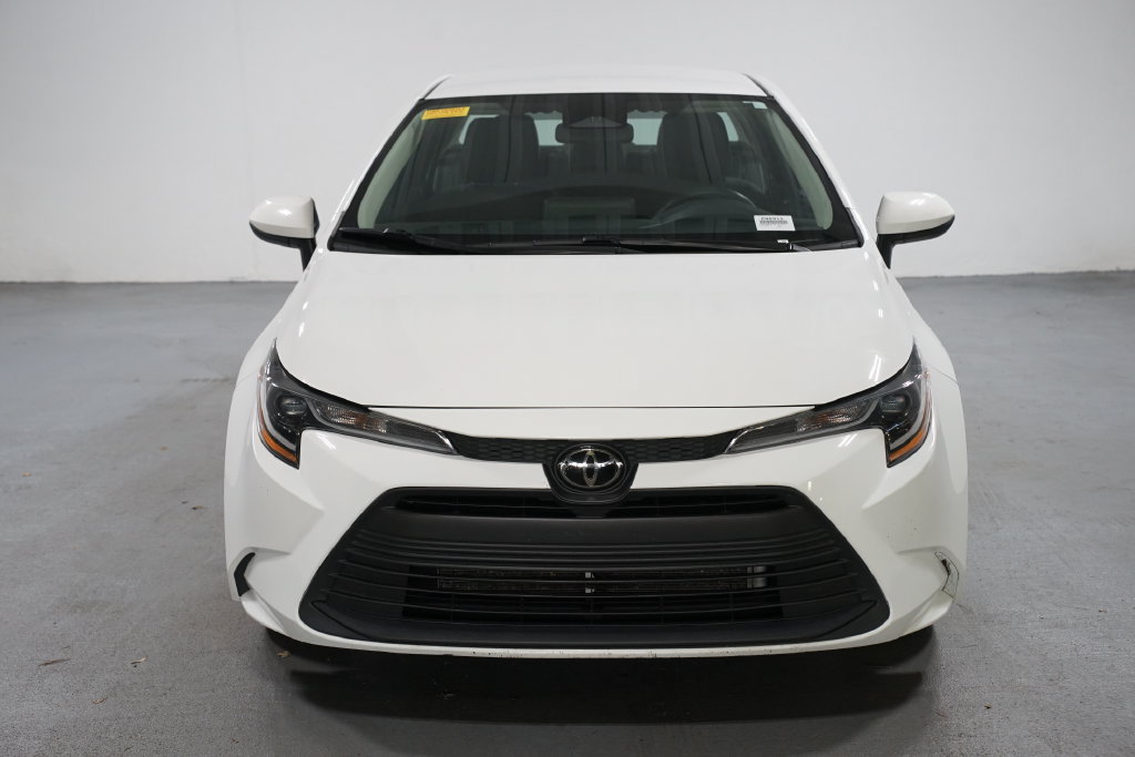 Certified 2024 Toyota Corolla LE FWD image 2
