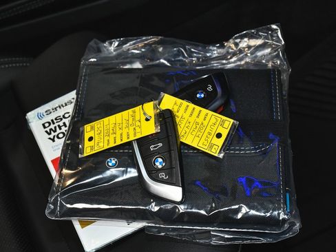 Used 2024 BMW X4 M40i w/ Premium Package image 70