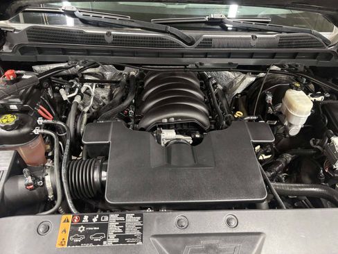 Used 2017 Chevrolet Silverado 1500 LT w/ All Star Edition AWD/4WD image 10