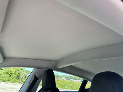 Used 2023 Tesla Model 3 Standard Range RWD image 10