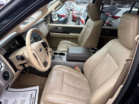 Used 2012 Ford Expedition XLT image 13