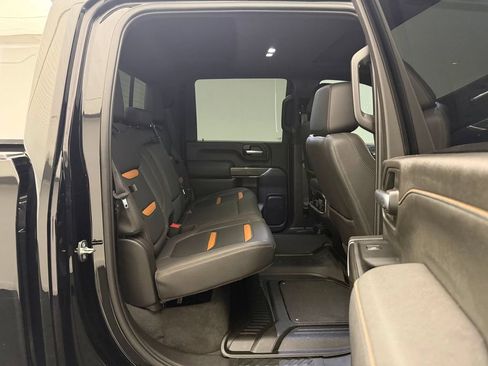 Used 2023 GMC Sierra 2500 AT4 w/ AT4 Premium Plus Package AWD/4WD image 26