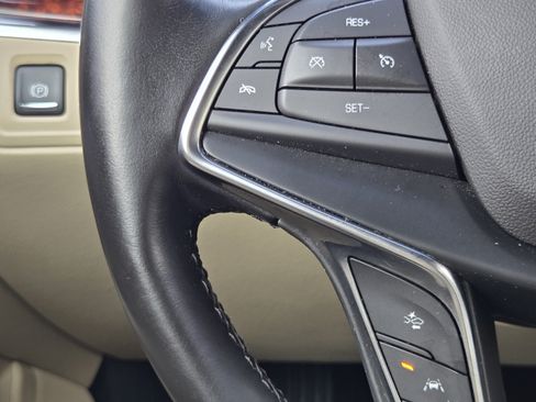 Used 2019 Cadillac XT5 Luxury FWD image 25