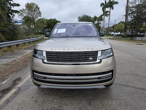 Certified 2023 Land Rover Range Rover SE image 16