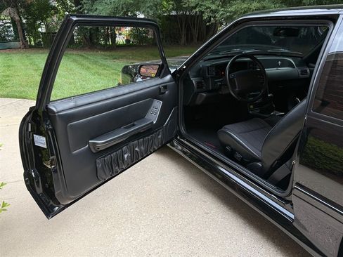 Used 1993 Ford Mustang Cobra RWD image 39
