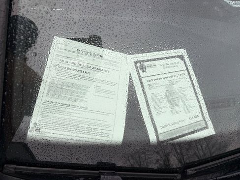 Used 2019 Volkswagen GTI SE image 33