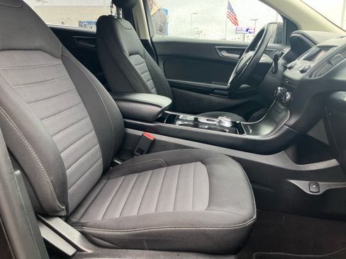 Used 2019 Ford Edge SE FWD image 32