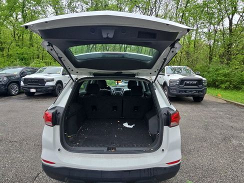 Used 2023 Chevrolet Equinox LS FWD image 18