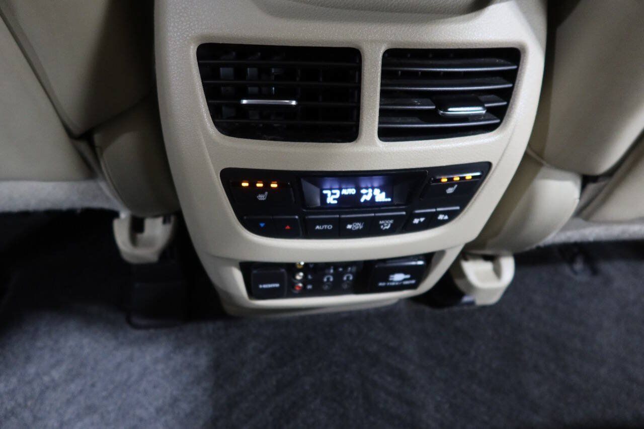 Used 2016 Acura MDX w/ Advance & Entertainment Pkg FWD image 35