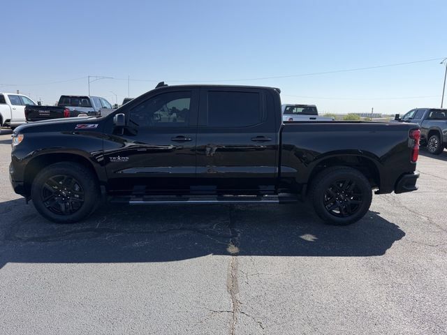 Used 2024 Chevrolet Silverado 1500 RST w/ Z71 Off-Road Package AWD/4WD image 3