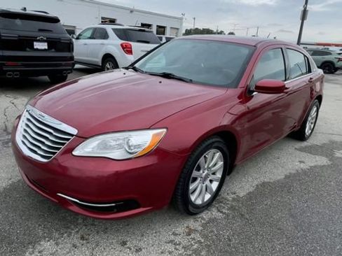Used 2012 Chrysler 200 Touring w/ Sun/Sound Group FWD image 6