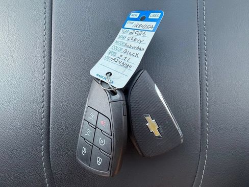 Used 2026 Chevrolet Suburban Z71 w/ Comfort Package AWD/4WD image 13
