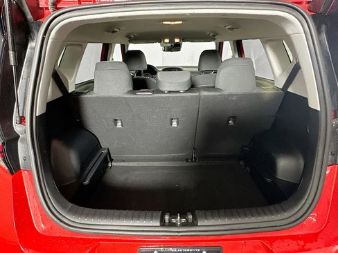 Used 2025 Kia Soul LX w/ LX Technology Package FWD image 27