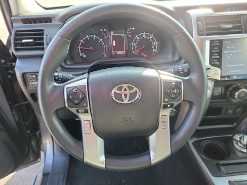 Used 2021 Toyota 4Runner SR5 Premium image 22