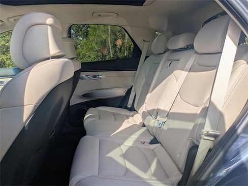 Used 2026 Genesis GV70 2.5T Select image 13