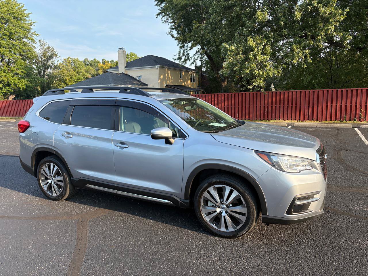 Used 2022 Subaru Ascent Limited w/ Technology Package AWD/4WD image 1