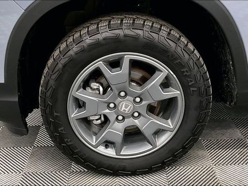 Used 2025 Honda Passport TrailSport image 10