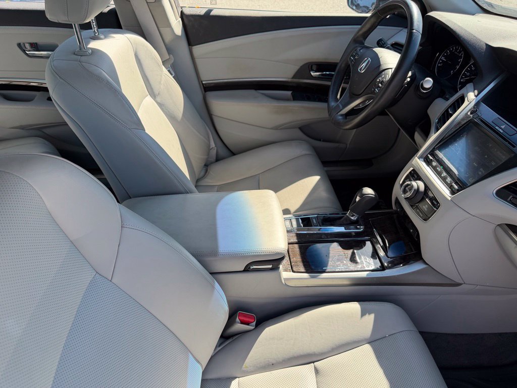 Used 2017 Acura RLX w/ Technology Package FWD image 14