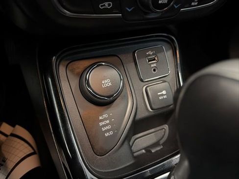 Used 2019 Jeep Compass Limited w/ Safety & Security Group AWD/4WD image 25