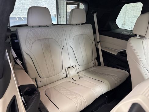 New 2026 BMW X7 xDrive40i w/ M Sport Package image 51