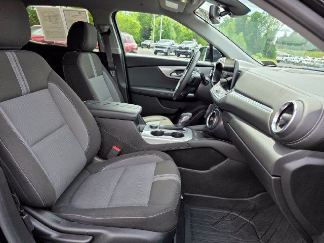 Used 2023 Chevrolet Blazer LT w/ Convenience Package AWD/4WD image 23