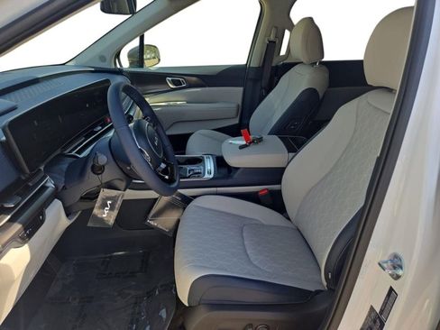 New 2026 Kia Carnival SX image 18