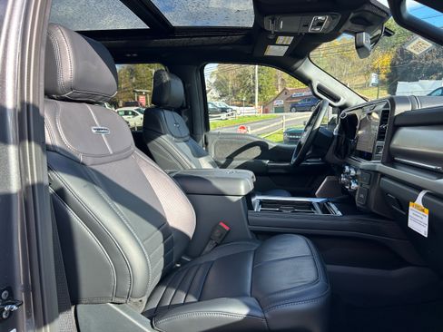 New 2026 Ford F350 Platinum w/ FX4 Off-Road Package image 31