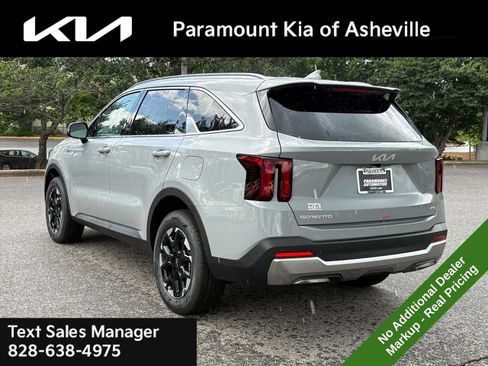 New 2026 Kia Sorento S AWD/4WD image 4