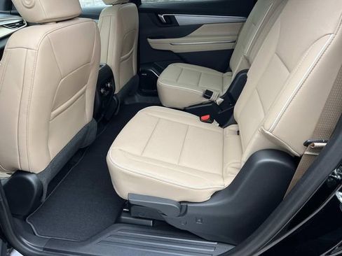 New 2026 Buick Enclave Preferred w/ Power Package image 11