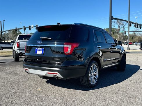 Used 2016 Ford Explorer Limited image 7