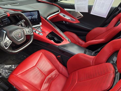 Used 2023 Chevrolet Corvette Stingray Premium Conv w/ Z51 Performance Package image 12