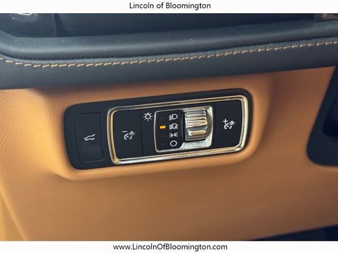 Certified 2025 Lincoln Aviator Black Label w/ Jet Appearance Package image 25