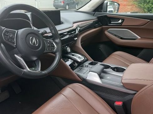 Used 2023 Acura MDX SH-AWD w/ Technology Package image 11