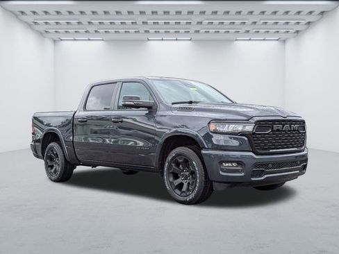 New 2026 RAM 1500 4x4 Crew Cab image 2