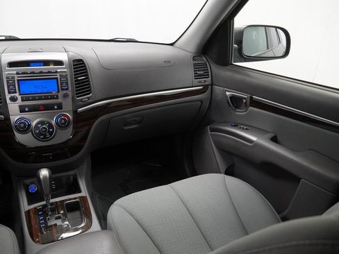 Used 2012 Hyundai Santa Fe GLS image 30