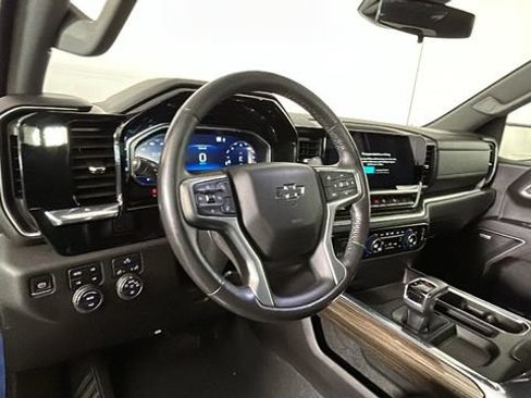 Used 2022 Chevrolet Silverado 1500 RST w/ Convenience Package II AWD/4WD image 13