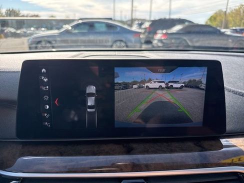 Used 2017 BMW 540i xDrive image 28
