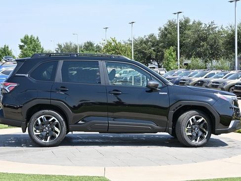 New 2025 Subaru Forester Premium image 2