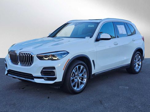 Used 2023 BMW X5 xDrive40i w/ Parking Assistance Package image 7