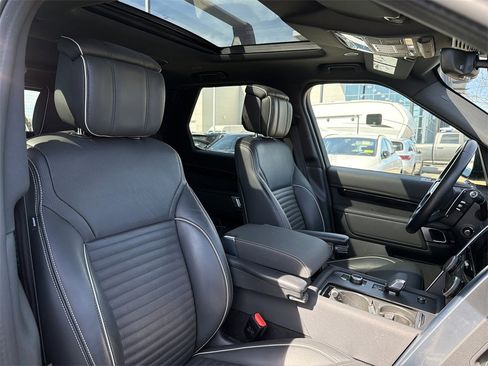 Used 2021 Land Rover Discovery HSE R-Dynamic image 25