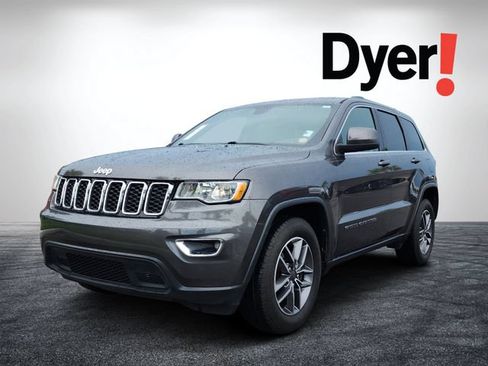 Used 2019 Jeep Grand Cherokee Laredo w/ Laredo X Package RWD image 8