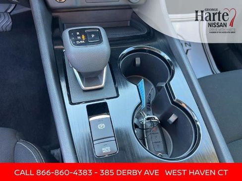 Certified 2024 Nissan Rogue S image 29