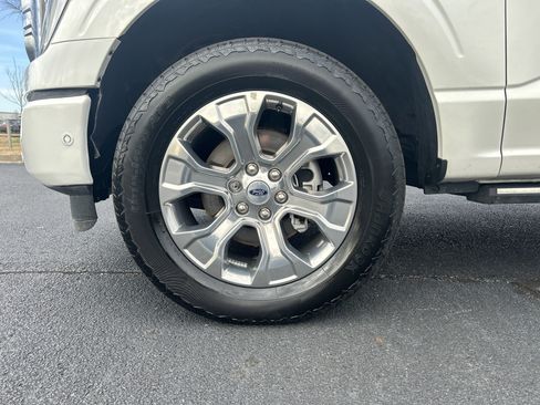 Used 2023 Ford F150 Platinum image 32