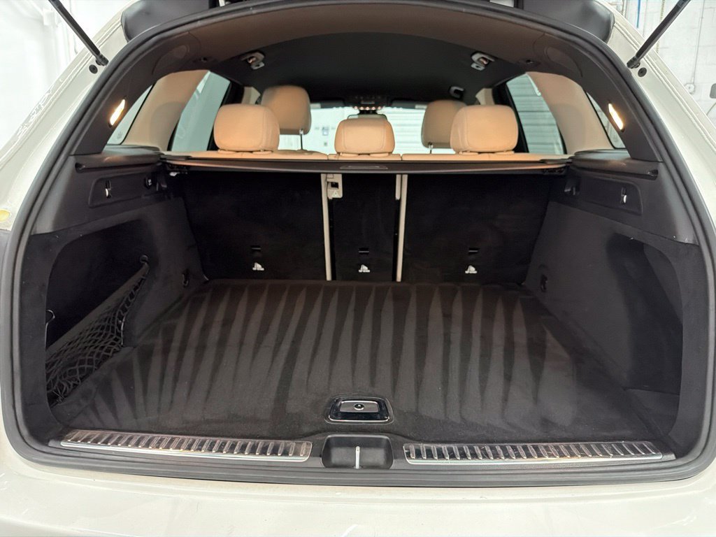 Used 2018 Mercedes-Benz GLC 300 4MATIC image 28