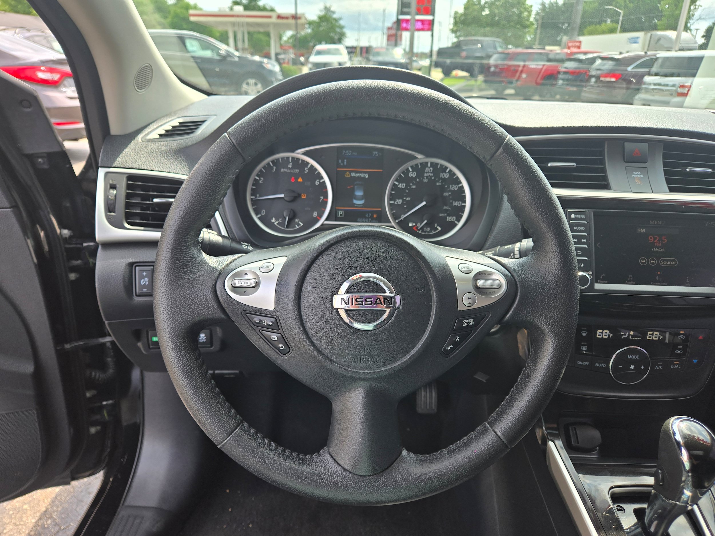Used 2019 Nissan Sentra SL FWD image 11