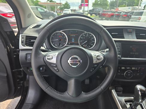 Used 2019 Nissan Sentra SL image 11