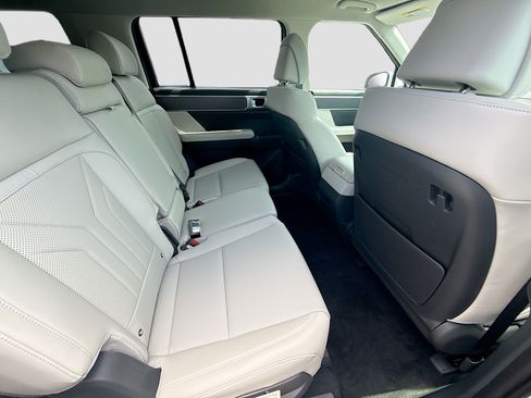 New 2026 Hyundai Santa Fe SEL FWD image 18