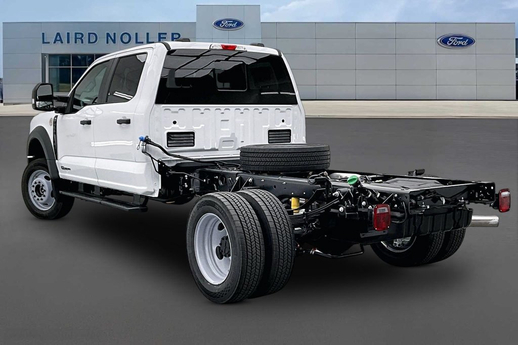 New 2027 Ford F550 4x4 Crew Cab Super Duty w/ XL Chrome Package image 3