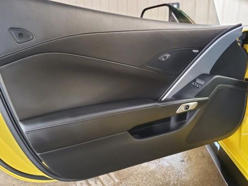 Used 2016 Chevrolet Corvette Z06 RWD image 11