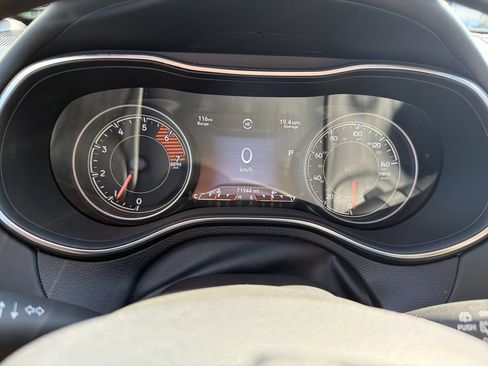 Used 2019 Jeep Cherokee Overland w/ Heavy Duty Protection Group AWD/4WD image 23